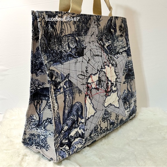 Christian Dior Around The World straw tote bag - Picture 3 of 9